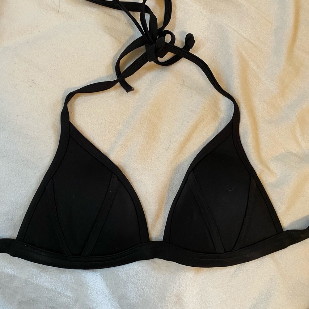 Black bikini top